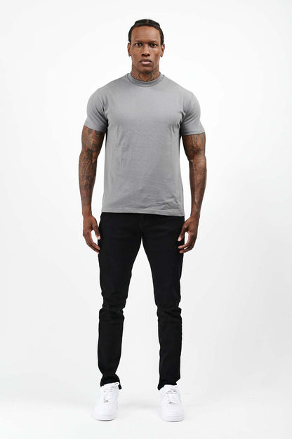 LEGEND* BASICS T-SHIRT MIT MUSCLE FIT – EINFACHES GUN METAL-GRAU