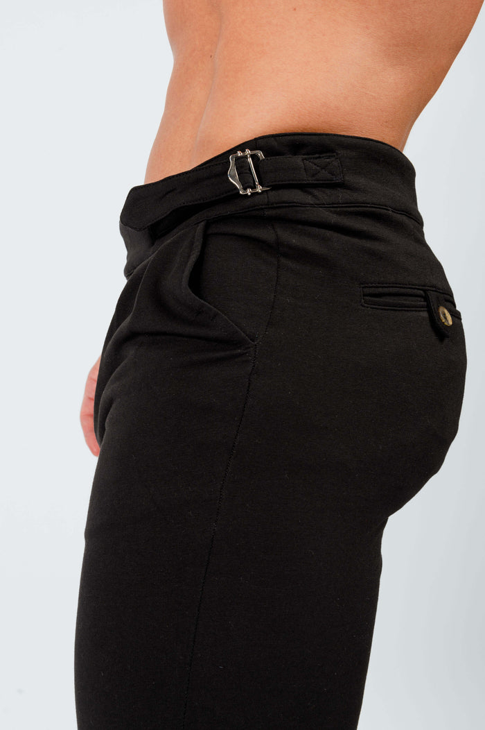 SLIM FIT BROEK MET HOGE TAILLE MET ZIJCINCH - ZWART