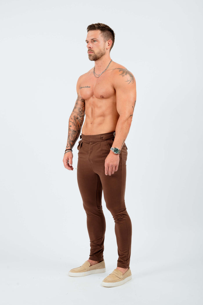 SLIM FIT BROEK MET HOGE TAILLE MET ZIJKANT - BRUIN