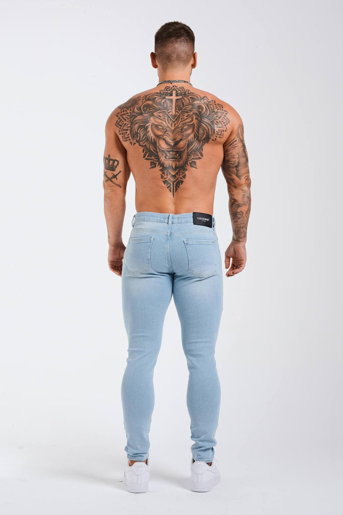 SLIM JEANS 2.0 – BLASS HELLBLAU