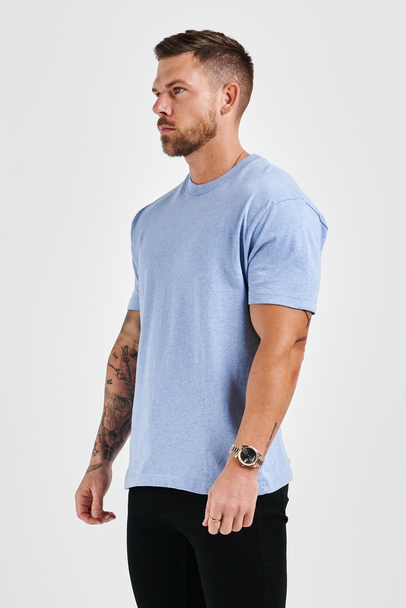 LEGEND* BASICS T-SHIRT MIT MUSCLE-FIT – HELLBLAU MELIERT