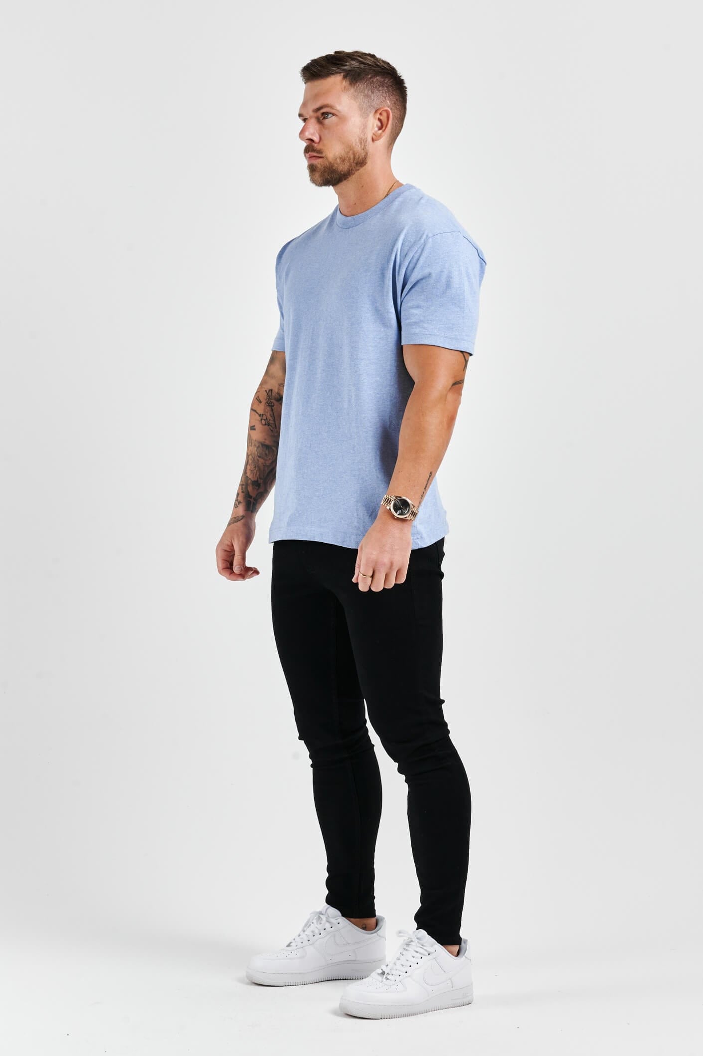 LEGEND* BASICS T-SHIRT MIT MUSCLE-FIT – HELLBLAU MELIERT