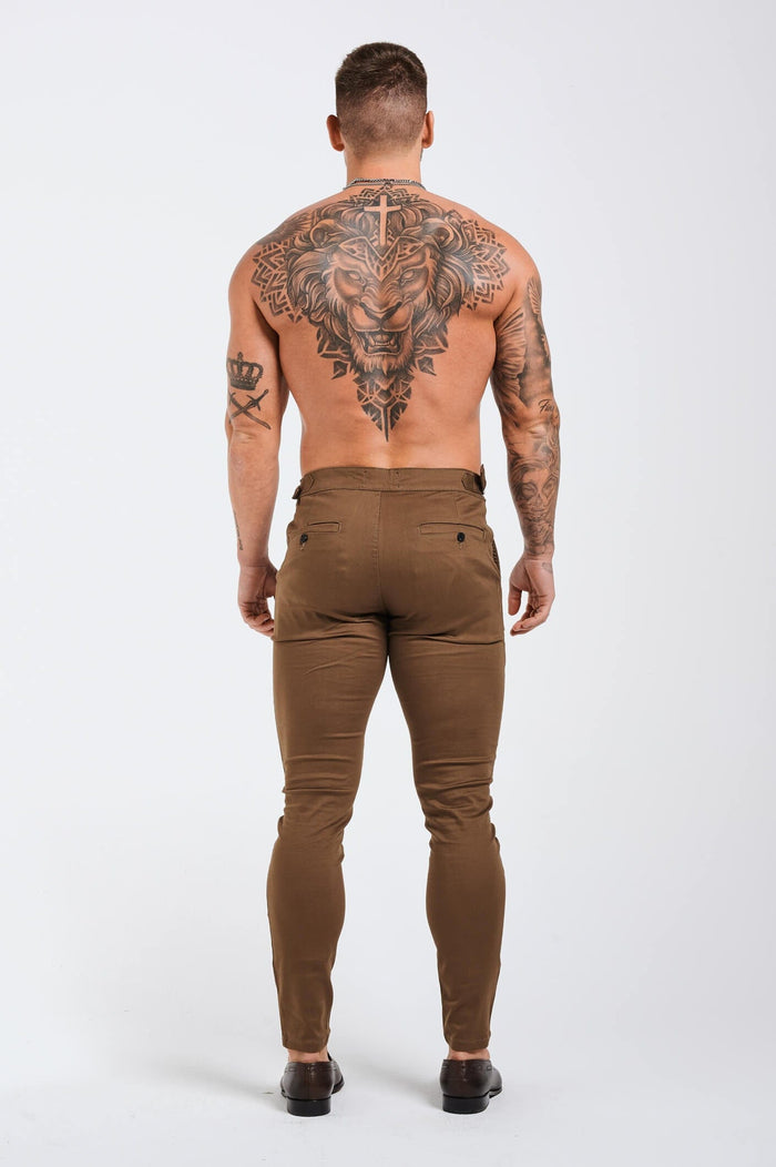 SLIM FIT BROEK MET HOGE TAILLE - BRUIN