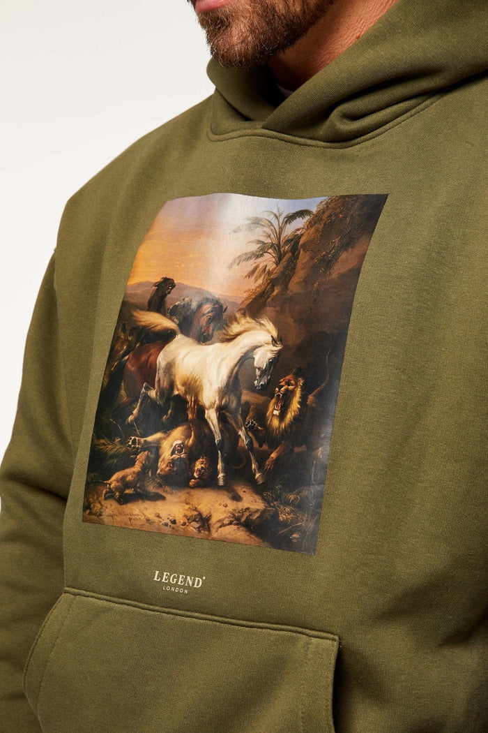 HOODIE MET BATTLEPRINT - OLIJFGROEN