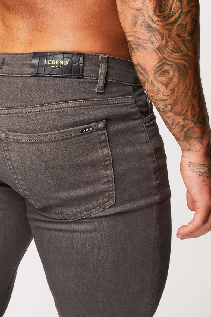 FARBIGER DENIM - GRAU