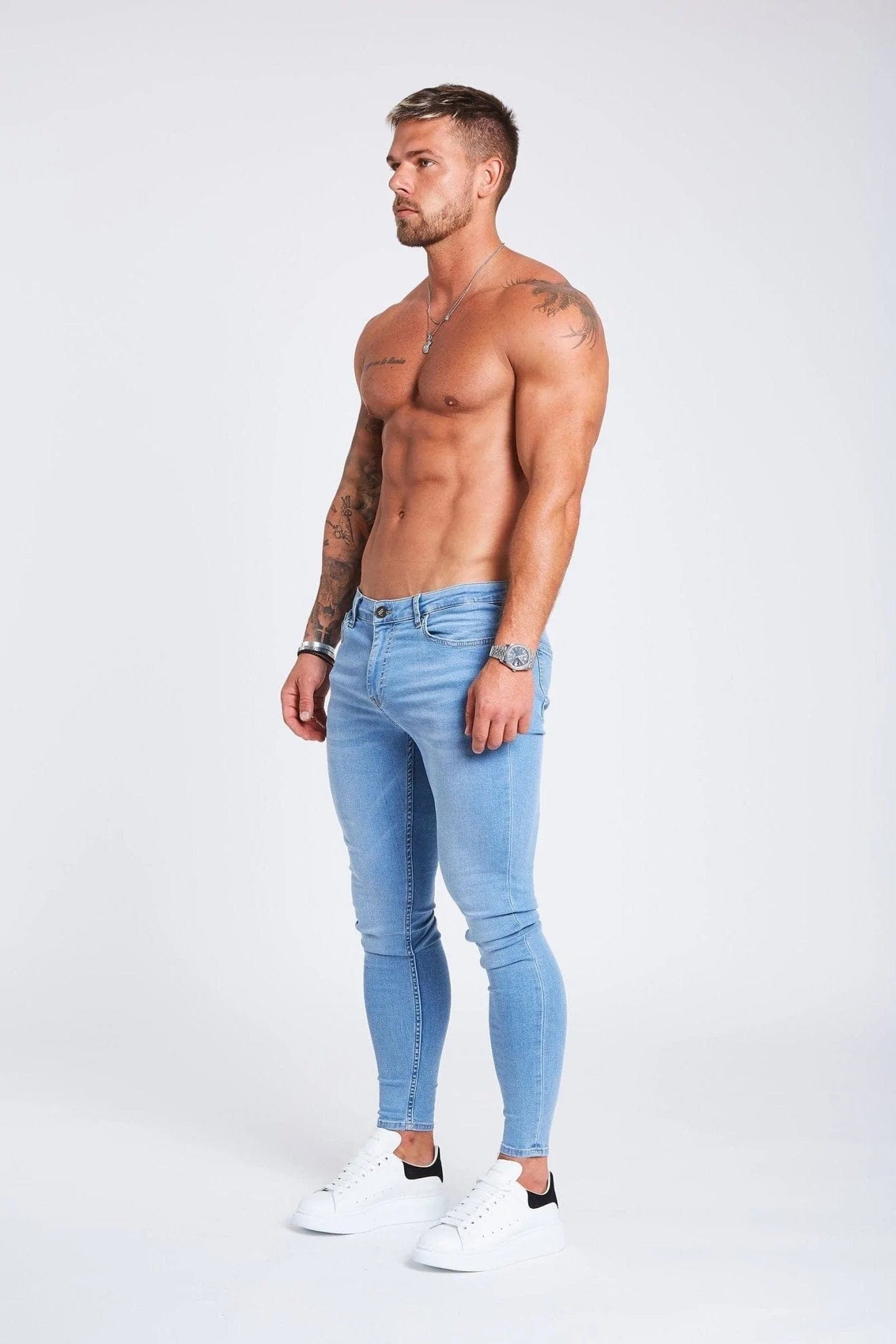 https://www.legendlondon.co/cdn/shop/products/legend-london-jeans-light-blue-jeans-non-ripped-32636336898245.webp?v=1695416845&width=1500