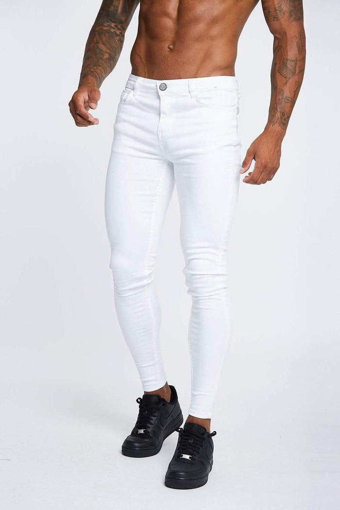 WITTE JEANS - NIET GESCHEURD