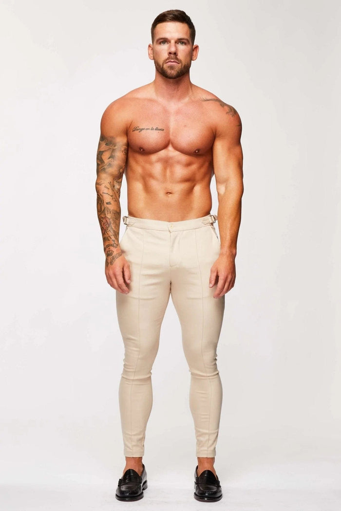 EINFACHE STRETCH-HOSE MIT SEITLICHEM CINCH – BEIGE