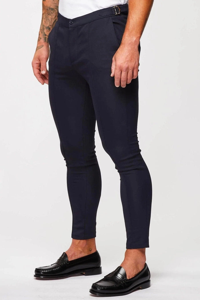 EINFACHE STRETCH-HOSE MIT SEITLICHEM CINCH – NAVY