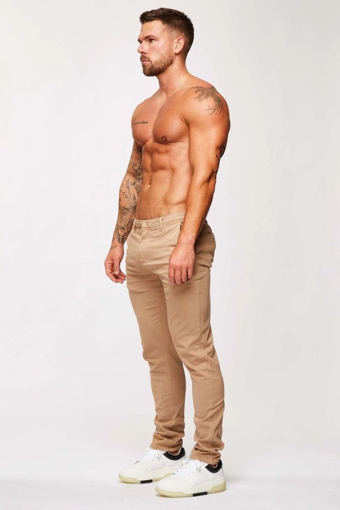 CHINO MIT GERADEM BEIN – BEIGE