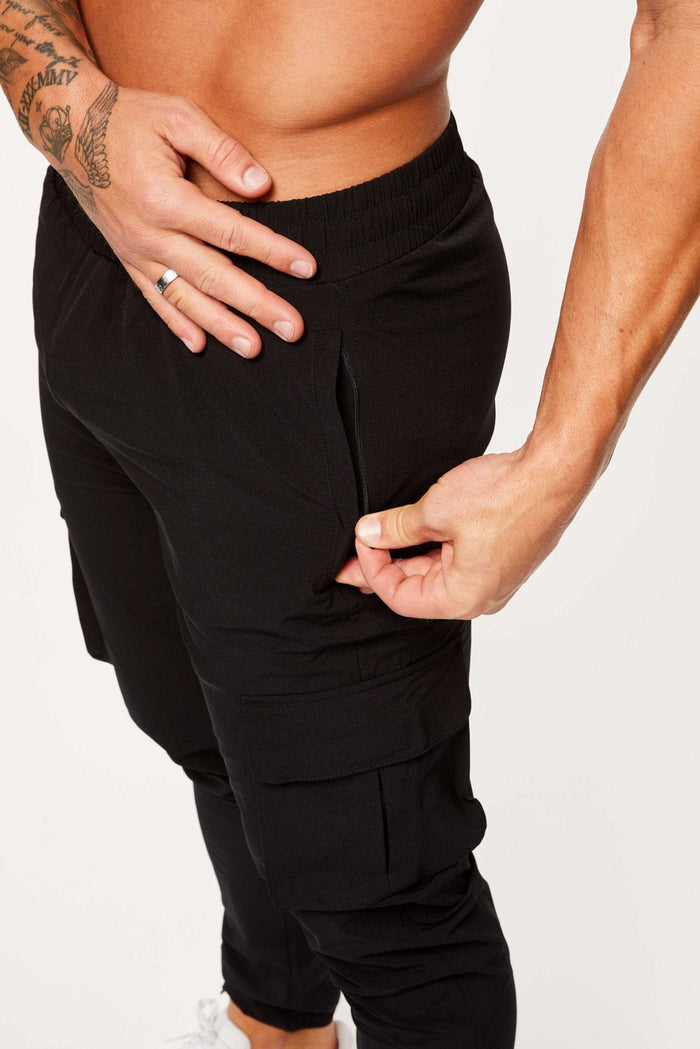 TECH STRETCH CARGO PANTS - BLACK