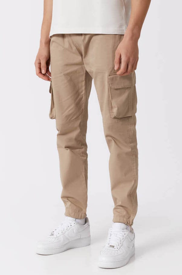 Pantalones prácticos beige