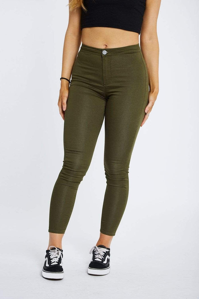 KHAKI – NICHT ZERRISSENE JEANS