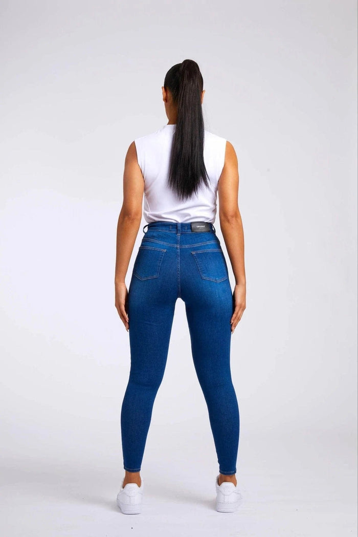 SKINNY JEANS GESCHEURD EN GEREPAREERD - DONKERBLAUW