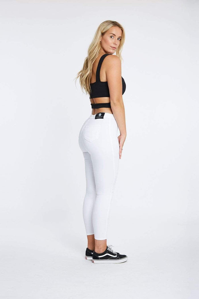 WHITE JEANS - NON-RIPPED